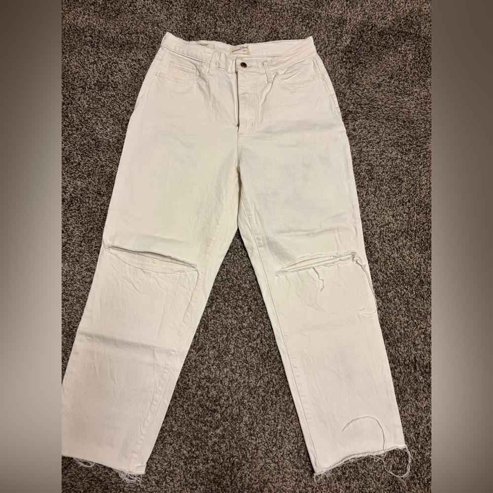 Universal Thread Slit Knee Vintage Straight Jeans